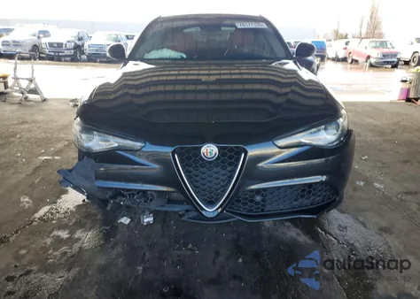 2019 Alfa Romeo Giulia Ti z USA, uszkodzony, nr VIN ZARFAMBN2K7605239